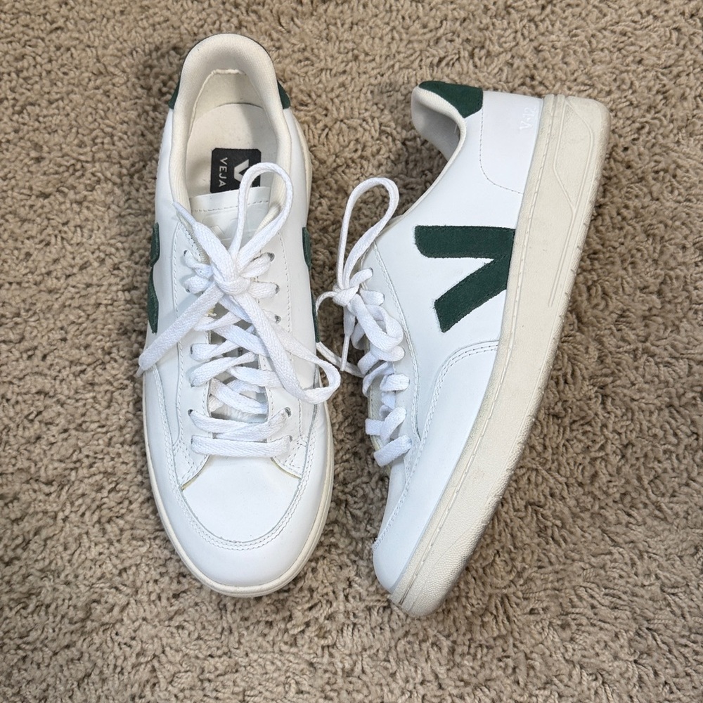 Veja V-12 White Leather Sneakers with Green Accents - Picture 2 of 10